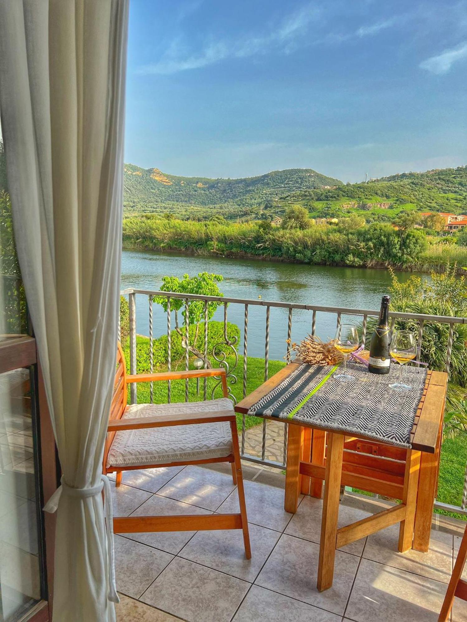 Temo River House Romantic Balcony And Peaceful Retreat In The Heart Of Bosa Esterno foto